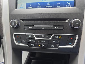 Ford Mondeo thumbnail