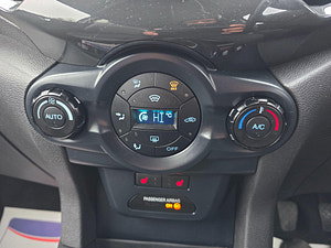Ford EcoSport thumbnail