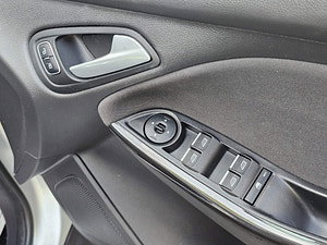 Ford Focus thumbnail