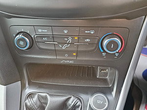 Ford Focus thumbnail