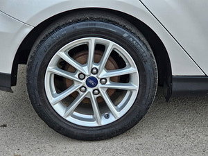Ford Focus thumbnail