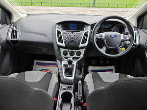 Ford Focus thumbnail