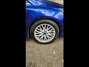 Ford Focus thumbnail