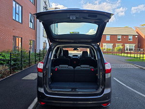 Ford Grand C-Max thumbnail