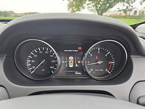Land Rover Discovery Sport thumbnail