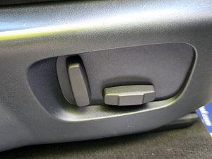 Land Rover Range Rover Velar thumbnail