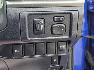 Lexus CT thumbnail