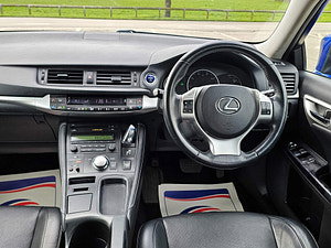 Lexus CT thumbnail