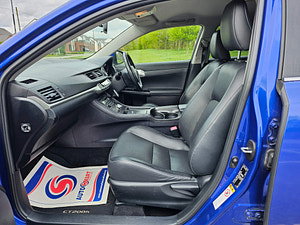Lexus CT thumbnail