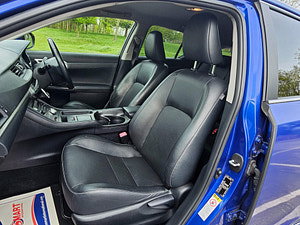 Lexus CT thumbnail