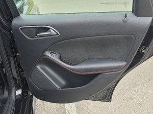 Mercedes-Benz B Class thumbnail