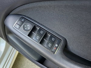 Mercedes-Benz B Class thumbnail