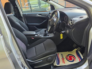 Mercedes-Benz B Class thumbnail