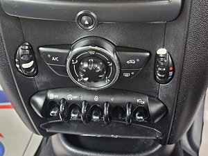 MINI Countryman thumbnail