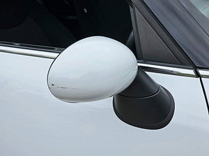 MINI Countryman thumbnail