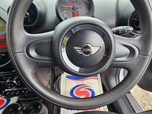 MINI Countryman thumbnail