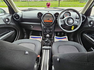 MINI Countryman thumbnail