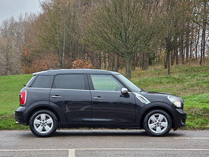 MINI Countryman thumbnail