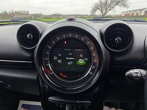 MINI Countryman thumbnail
