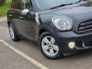 MINI Countryman thumbnail