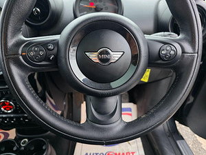 MINI Countryman thumbnail