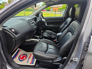 Mitsubishi ASX thumbnail