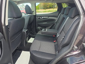 Nissan Qashqai thumbnail