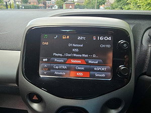 Peugeot 108 thumbnail