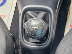 Peugeot 108 thumbnail