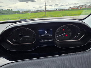 Peugeot 2008 thumbnail