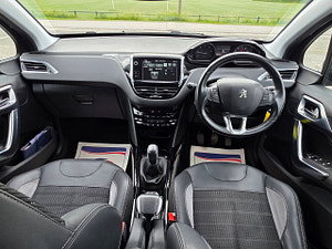 Peugeot 2008 thumbnail