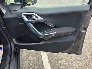 Peugeot 2008 thumbnail