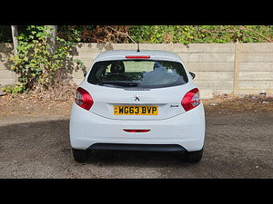 Peugeot 208 thumbnail