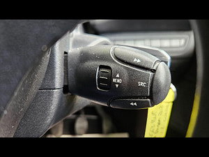 Peugeot 208 thumbnail