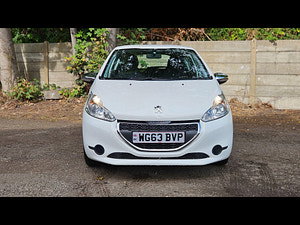 Peugeot 208 thumbnail