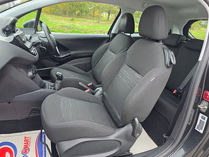 Peugeot 208 thumbnail