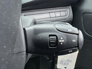 Peugeot 208 thumbnail