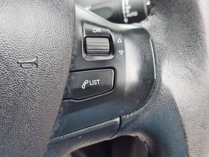 Peugeot 208 thumbnail