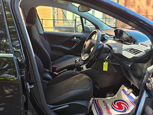 Peugeot 208 thumbnail