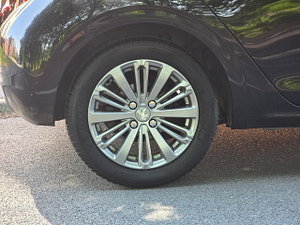 Peugeot 208 thumbnail