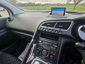 Peugeot 3008 thumbnail