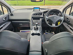 Peugeot 3008 thumbnail