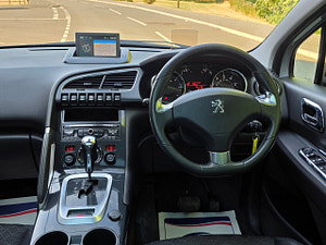 Peugeot 3008 thumbnail