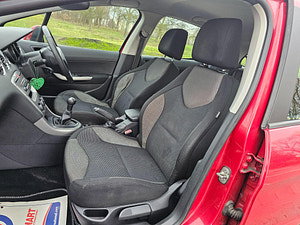Peugeot 308 thumbnail