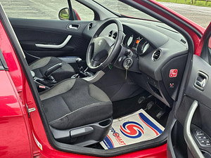 Peugeot 308 thumbnail