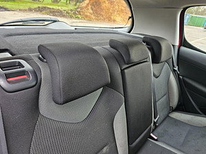 Peugeot 308 thumbnail