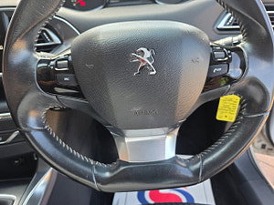 Peugeot 308 thumbnail