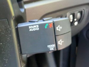 Renault Captur thumbnail