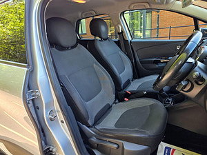 Renault Captur thumbnail