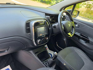Renault Captur thumbnail